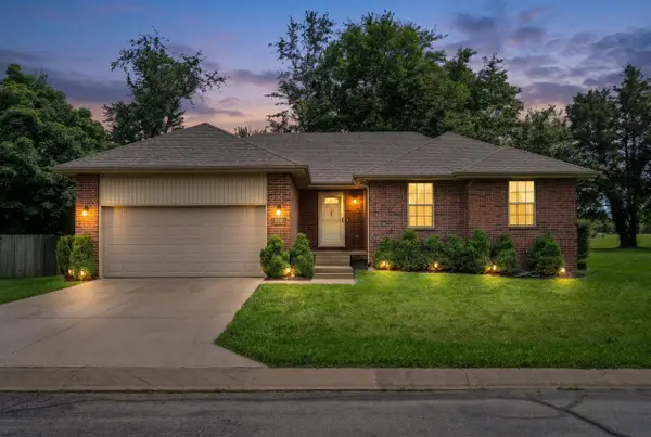 210 Dogwood Street, Sparta, MO 65753