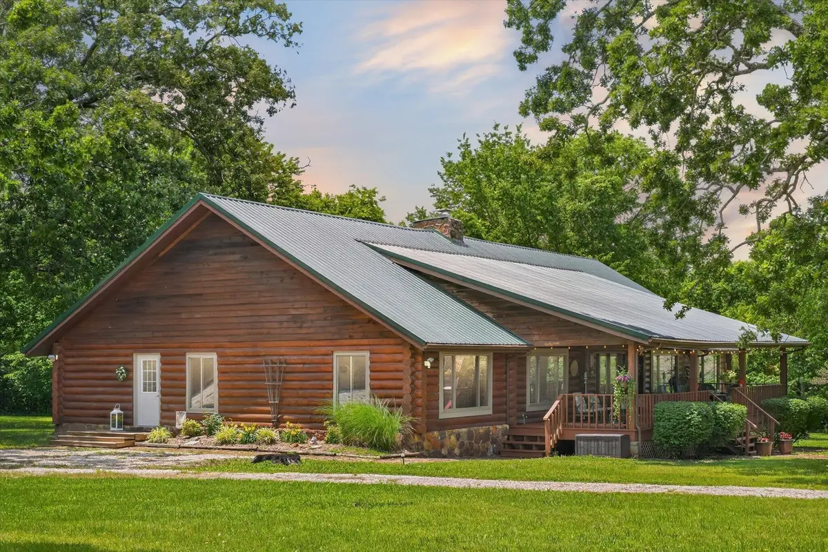 511 E 375th Road, Dunnegan, MO 65640 - #1