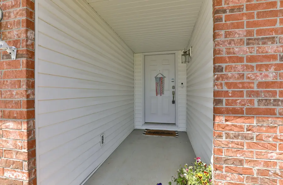 511 S Elgin Avenue, Bolivar, MO 65613 - #3