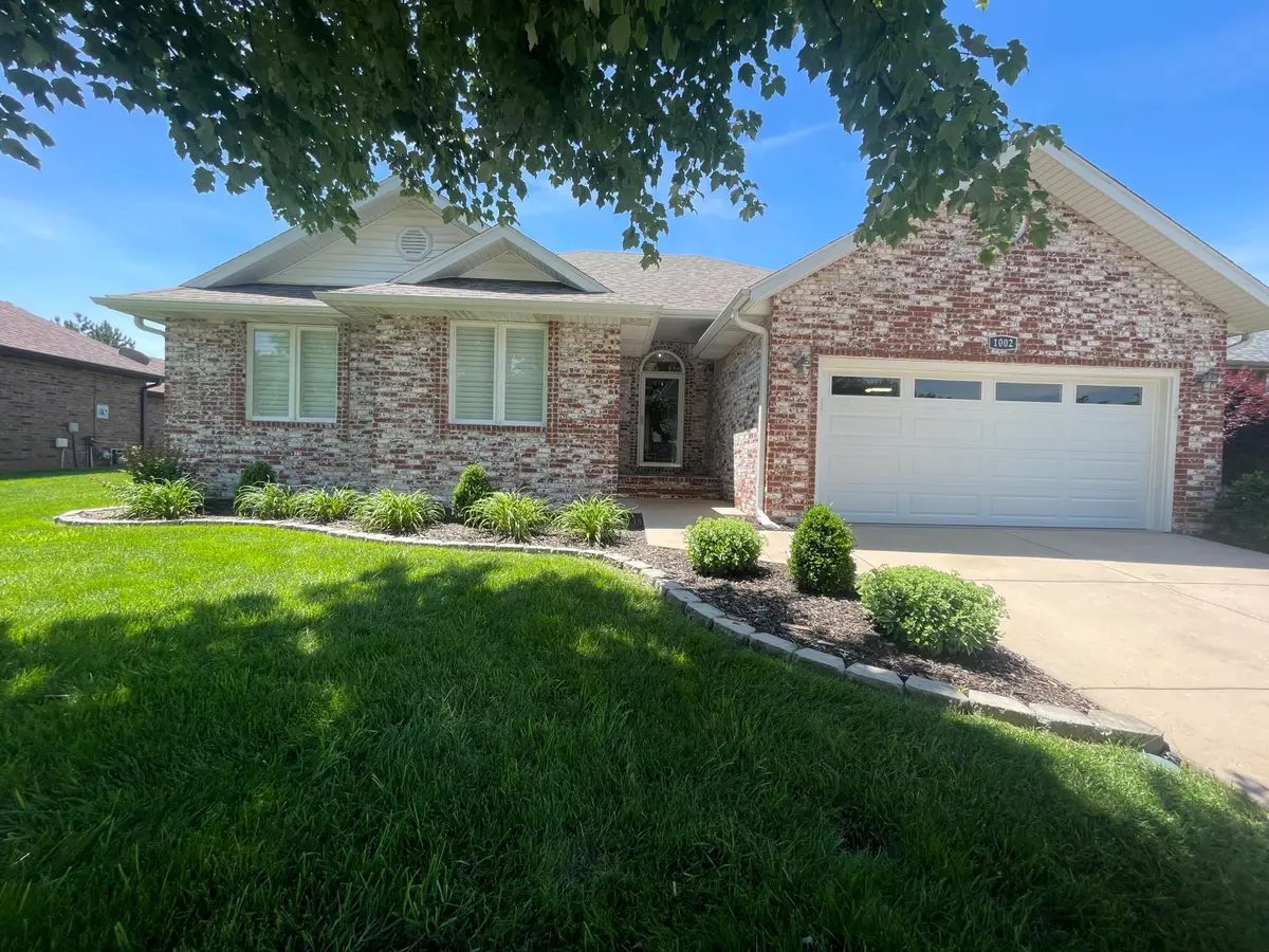 1002 E Nottingham Lane, Springfield, MO 65810 - #1