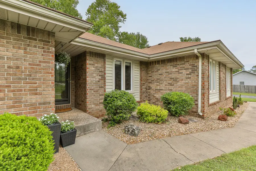 4845 S Ash Avenue, Springfield, MO 65804 - #3