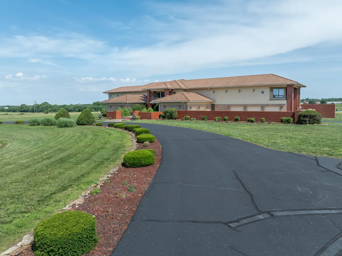 20478 Lawrence 2180, Aurora, MO 65605 - #1