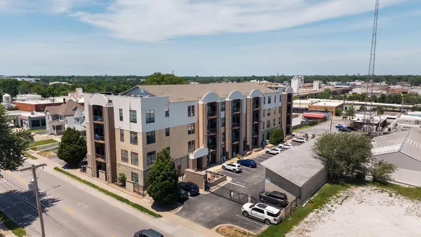 623 W Walnut Street #Unit 301, Springfield, MO 65806