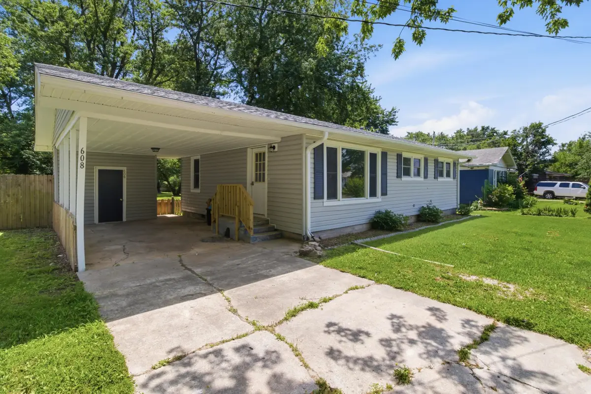 608 S High Street, Mountain Grove, MO 65711 - #1