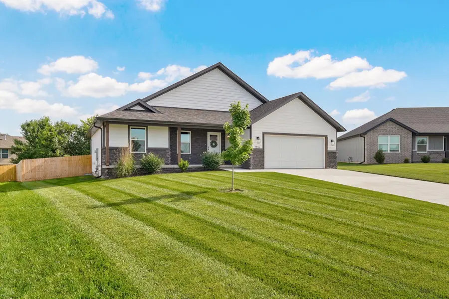2216 W Braxton Court, Ozark, MO 65721 - #2