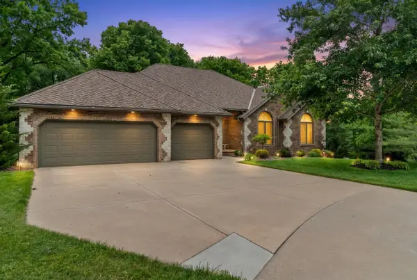 4726 S Bellhurst Avenue, Springfield, MO 65804