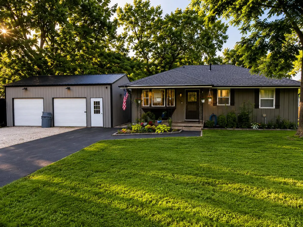 420 S Pear Street, Buffalo, MO 65622 - #1