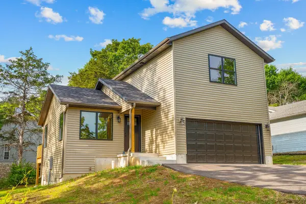 202 Eric Drive, Kirbyville, MO 65679