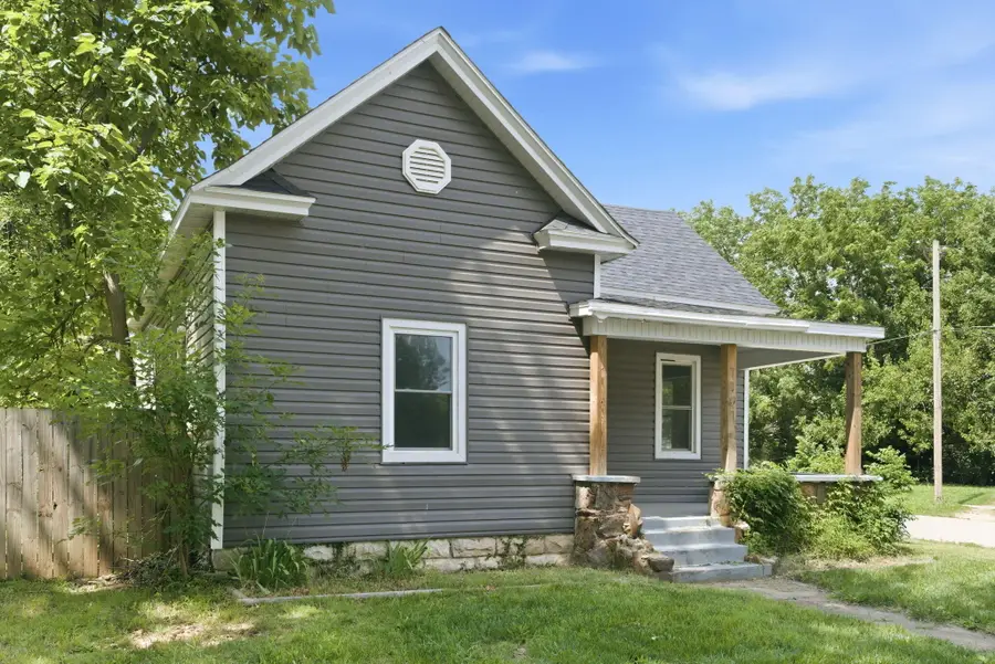 1101 W Division Street, Springfield, MO 65803 - #2