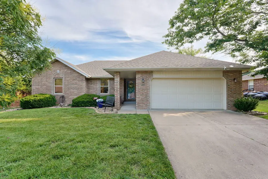 3551 W Vincent Drive, Springfield, MO 65810 - #3