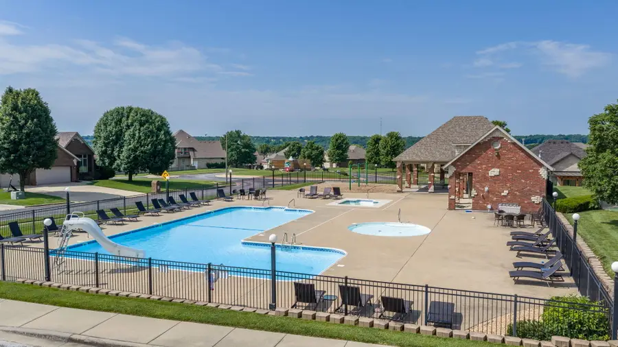 5904 S Nettleton Avenue, Springfield, MO 65810 - #3