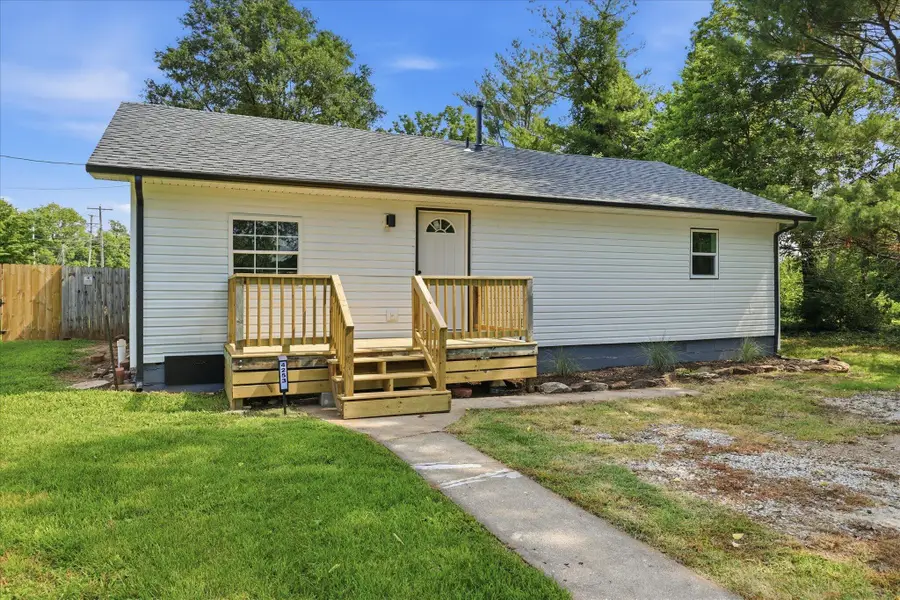 4253 W Maple Street, Springfield, MO 65802 - #2