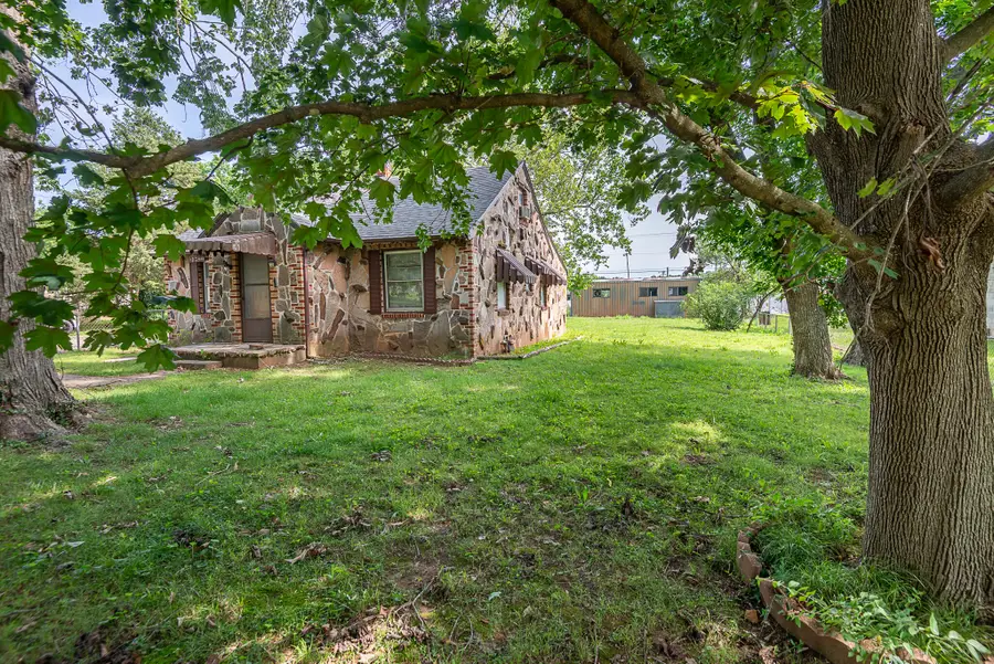 3244 W Lombard Street, Springfield, MO 65802 - #2