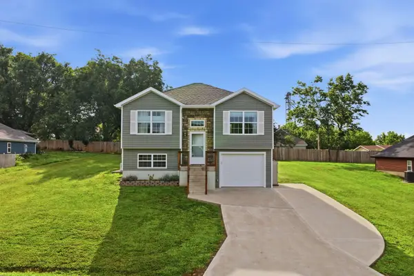 510 N High Street, Stockton, MO 65785