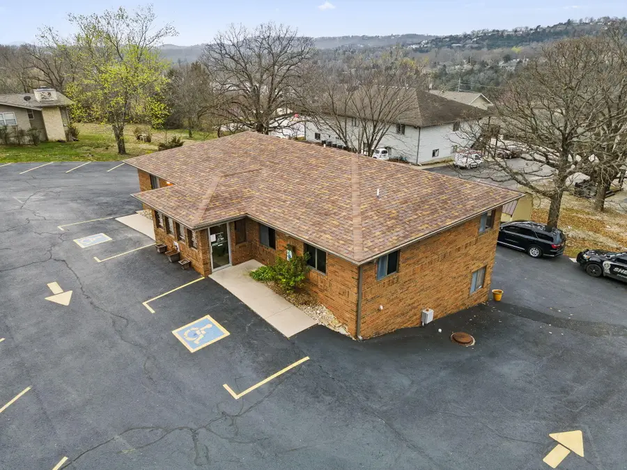 1 Woodland Avenue, Kimberling City, MO 65686 - #3