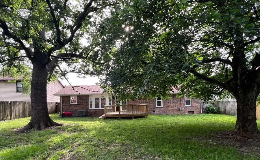 3852 S Hillcrest Avenue, Springfield, MO 65807 - #2