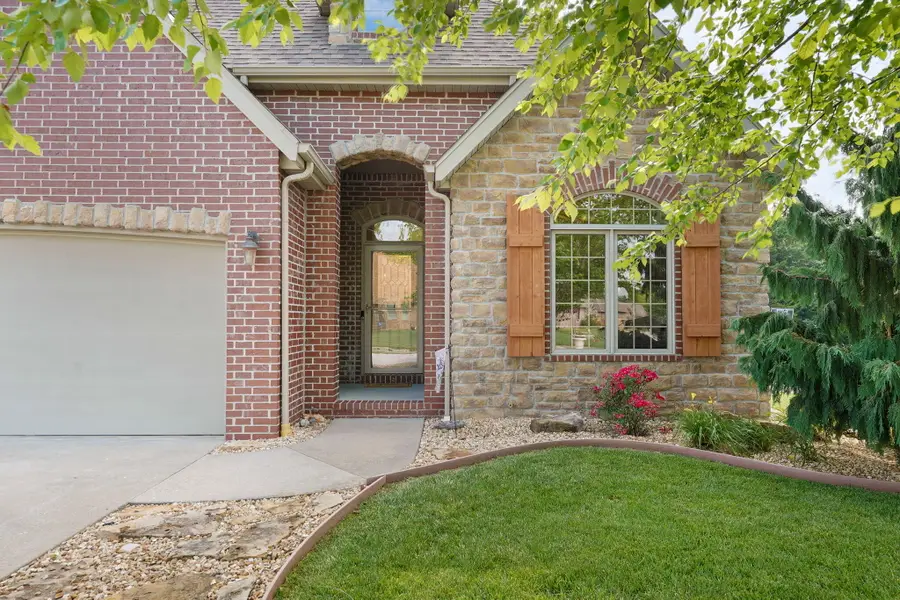 4588 S Stoney Court, Springfield, MO 65810 - #2