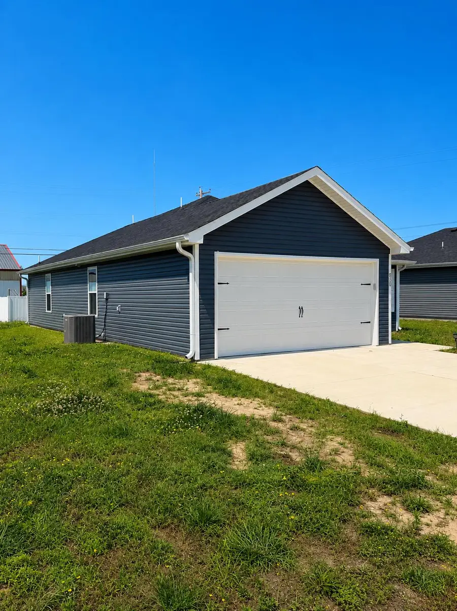 830 Jefferson Avenue, Joplin, MO 64801 - #3