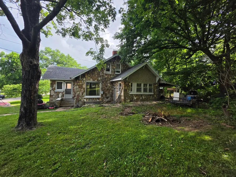 715 N Patton Avenue, Cabool, MO 65689 - #3