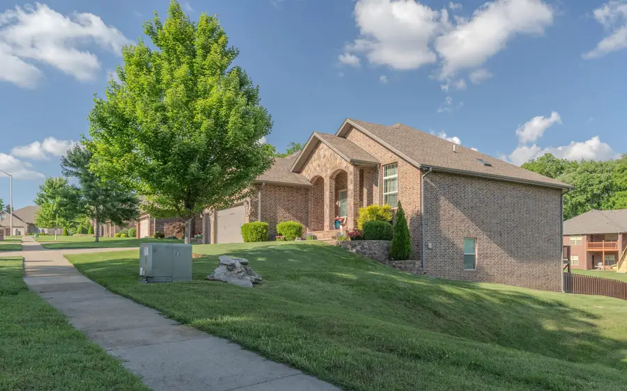 5386 S Tujunga Street, Springfield, MO 65810 - #3