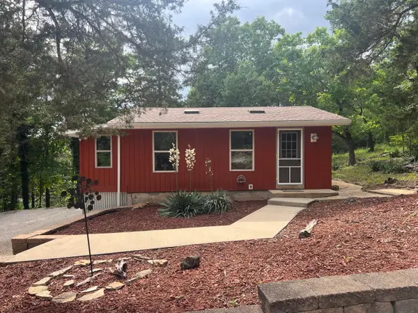 912 Brace Hill Road, Kissee Mills, MO 65680