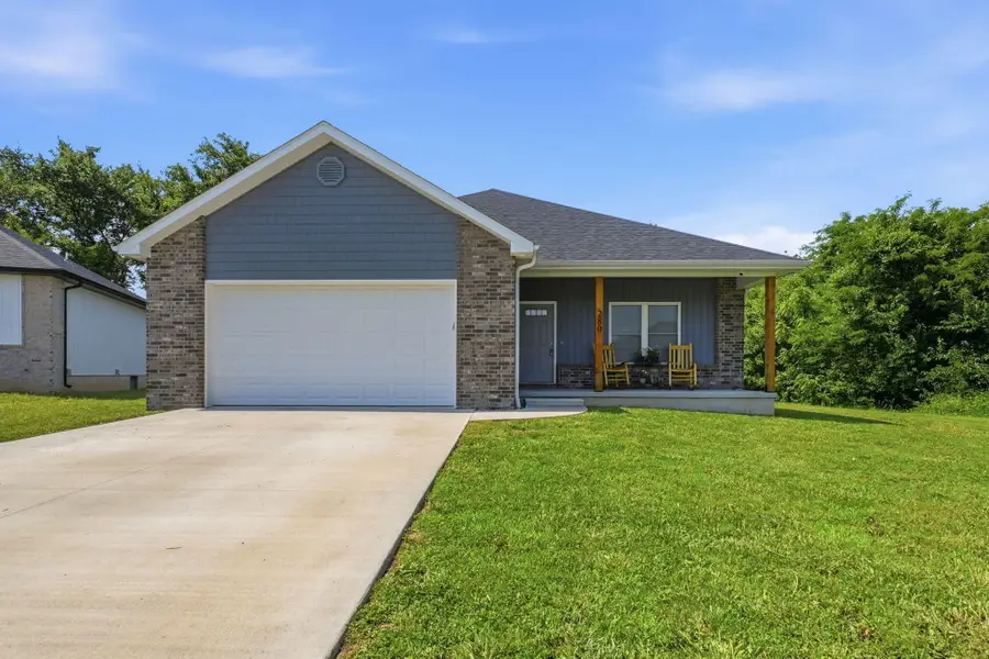 280 W Erin Circle, Bolivar, MO 65613 - #3