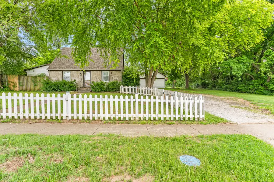 1414 W Walnut Street, Springfield, MO 65806 - #3