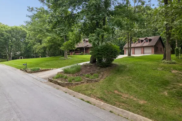 3526 S Woodland Trail Avenue, Springfield, MO 65809