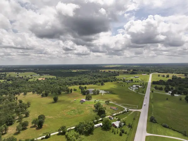 29282 Militia Road, El Dorado Springs, MO 64744