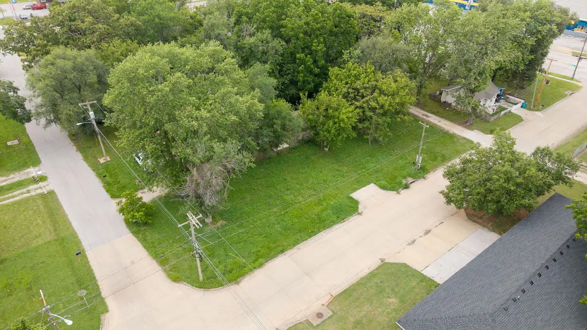 1501 W Hovey Street, Springfield, MO 65802 - #1