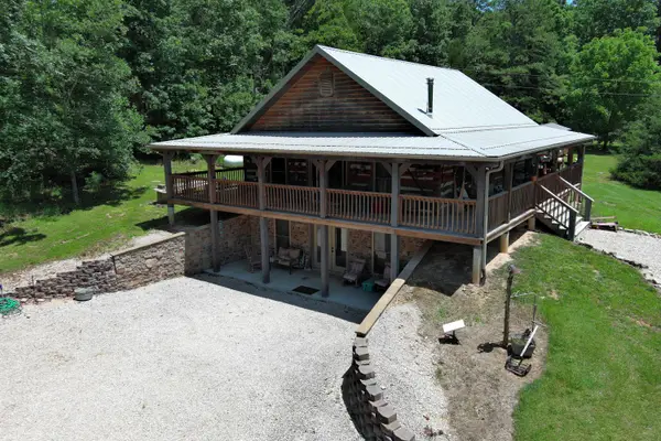 16646 County Road 423, Eminence, MO 65466