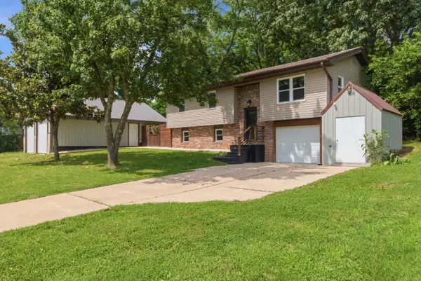 1139 Columbus Street, West Plains, MO 65775