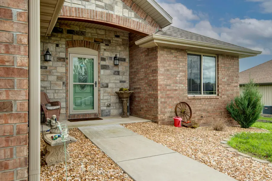 4418 Somerset Drive, Battlefield, MO 65619 - #3