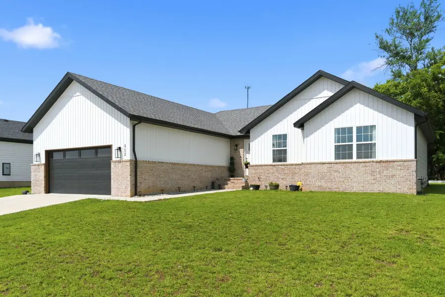 512 James Street, Billings, MO 65610 - #2