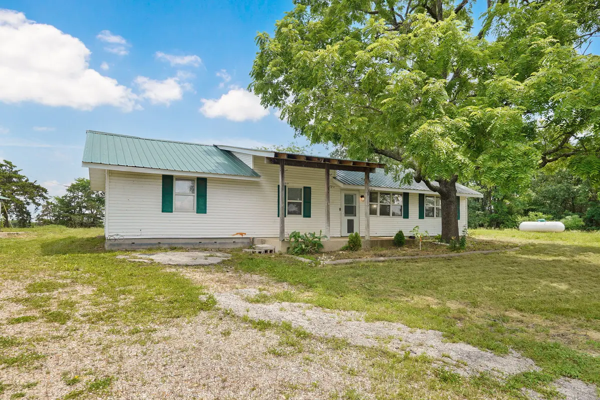 30017 Jeffries Road, Richland, MO 65556 - #1