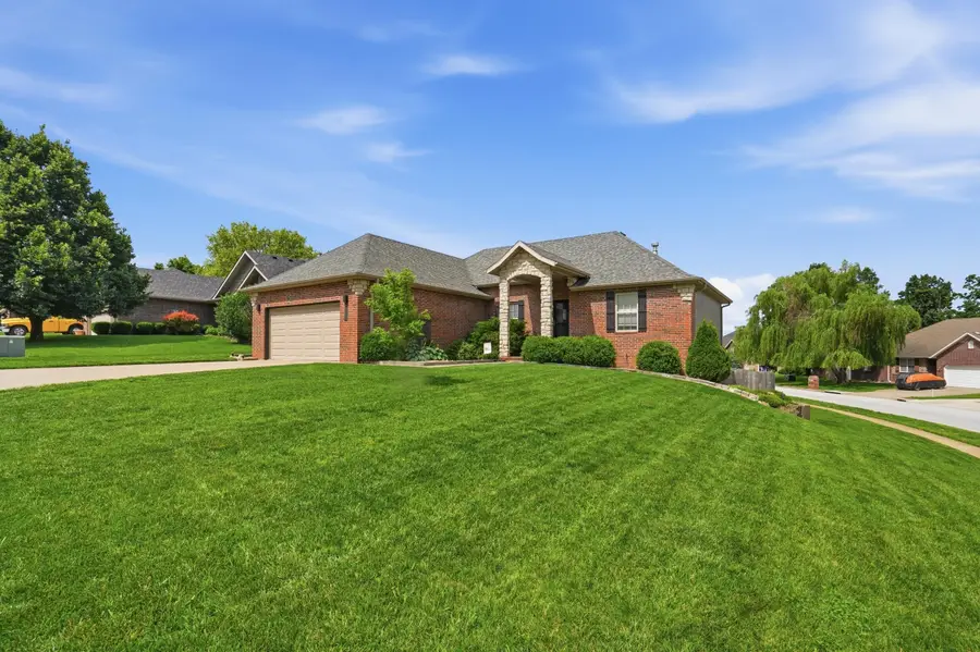 5713 S Lexington Avenue S, Springfield, MO 65810 - #3