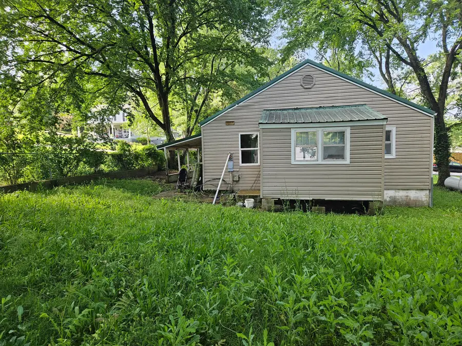 400 E Garfield Avenue, Ava, MO 65608 - #3