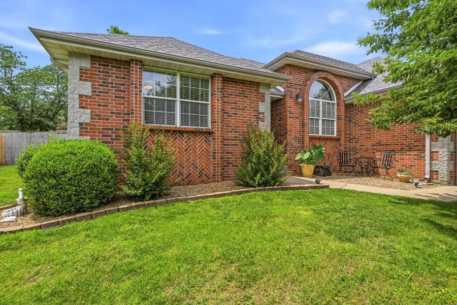 2093 N Preakness Drive, Nixa, MO 65714 - #2