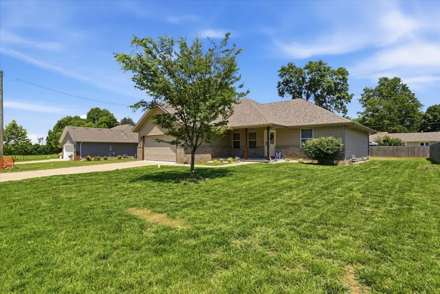 579 S Forest Lane, Republic, MO 65738 - #3