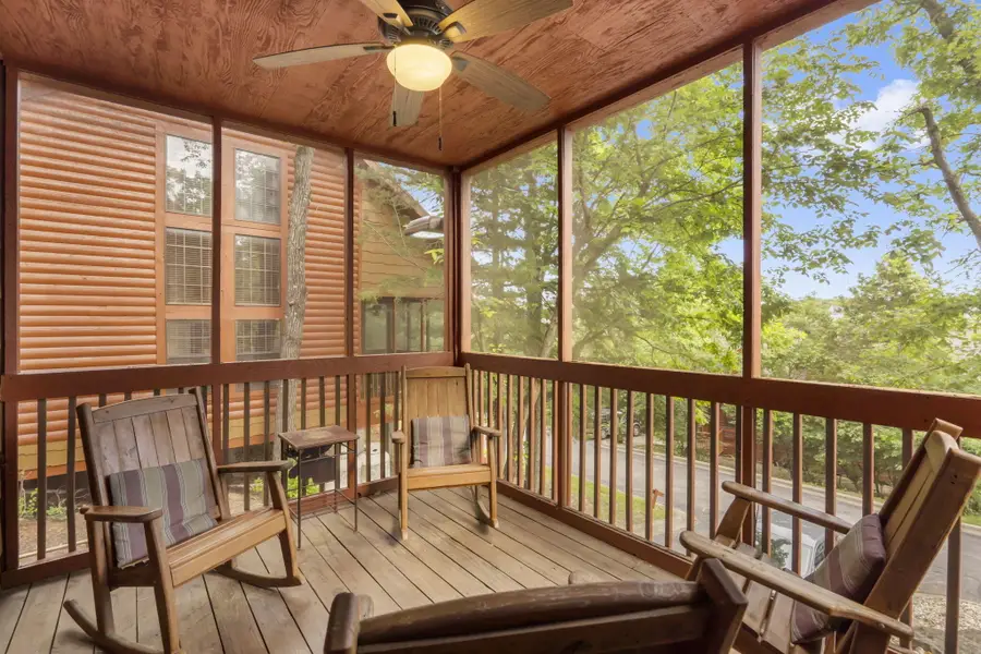 272 Oakridge Road, Branson, MO 65616 - #2