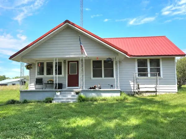 16861 Brushy Creek Road, Houston, MO 65483