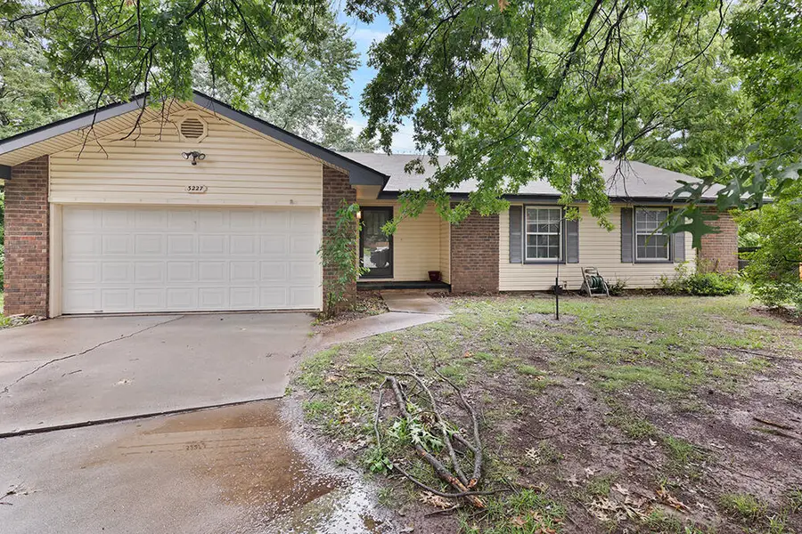 3227 S Kimbrough Court, Springfield, MO 65807 - #2