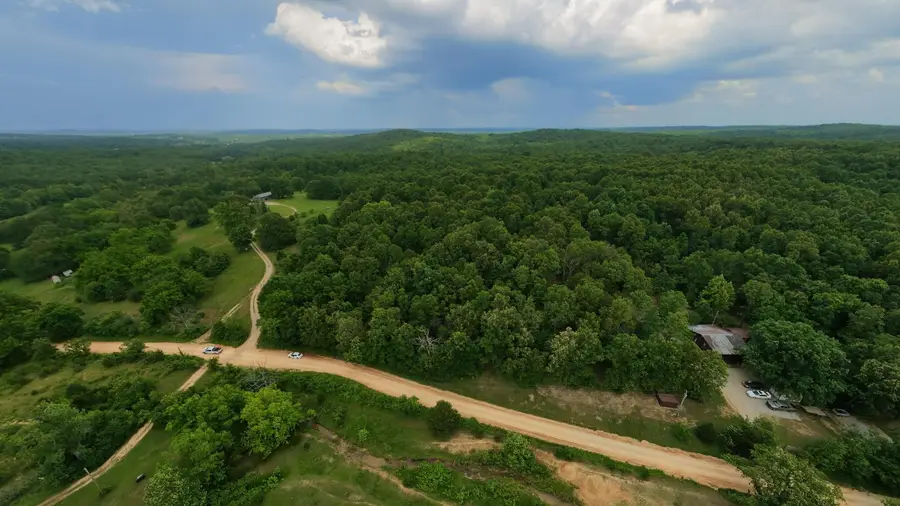 000 N Camp Creek Road, Mammoth Spring, AR 72554 - #3