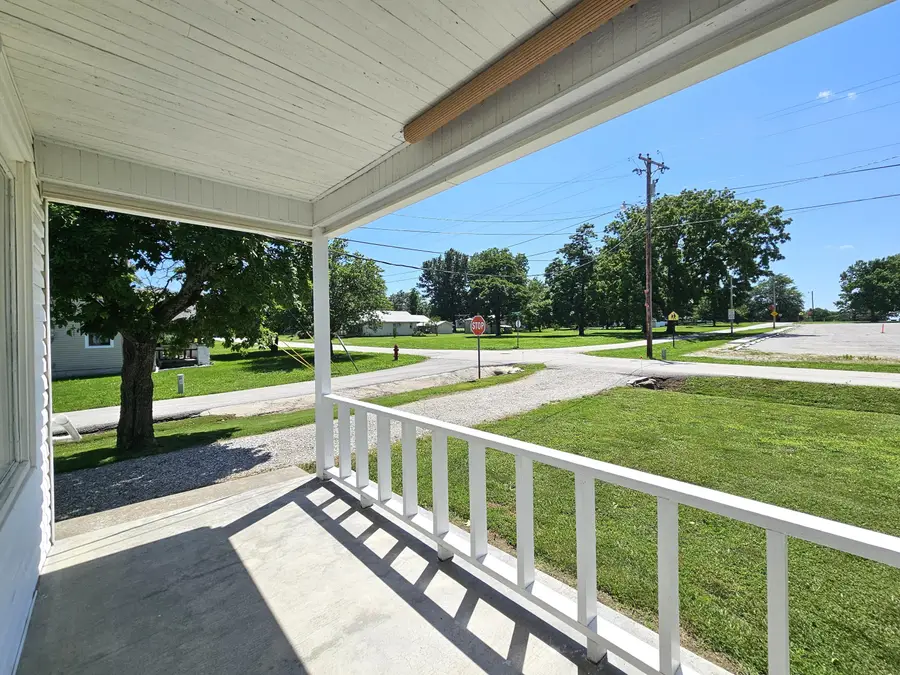 302 N Wall Street, Walnut Grove, MO 65770 - #3