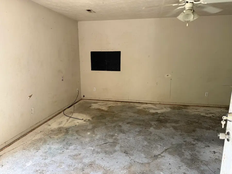 1011 Valley Road, Merriam Woods, MO 65740 - #2