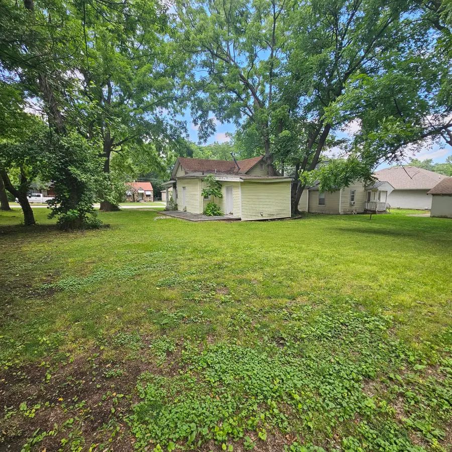 2130 N Travis Avenue, Springfield, MO 65803 - #3