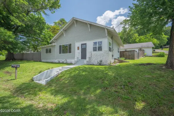 202 N Walnut Street, Anderson, MO 64831