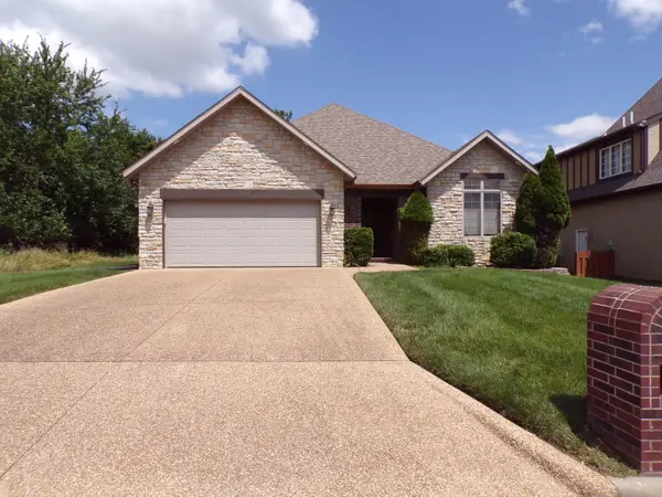 5864 S Stockton Avenue, Springfield, MO 65804