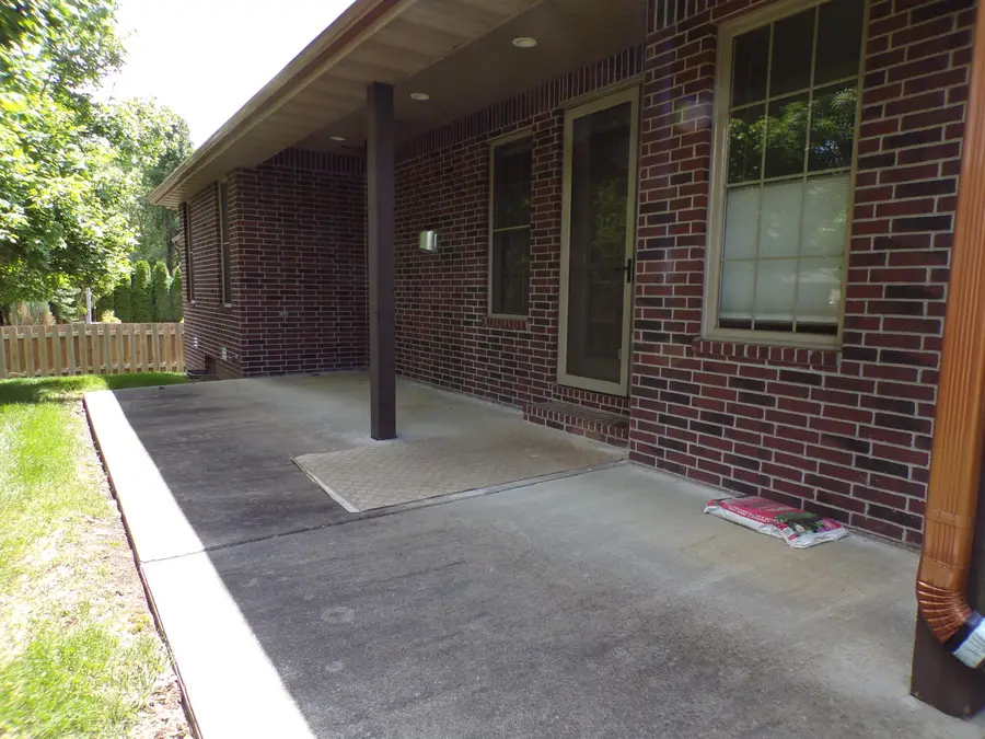 5864 S Stockton Avenue, Springfield, MO 65804 - #3