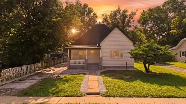 1339 N Sherman Avenue, Springfield, MO 65802 - #2